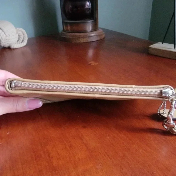 Coach Tan Leather Embossed Wristlet with Hangtag - Picture 5 of 14